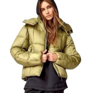 Urban Outfitters iets frans Puffer Jacket